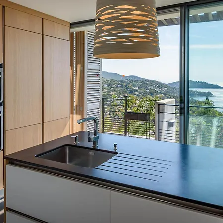 Aquamarine 5 Star Classified With Amazing Sea View فيلة *