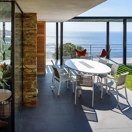 Villa Aquamarine 5 Star Classified With Amazing Sea View *