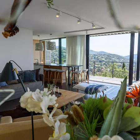 Aquamarine 5 Star Classified With Amazing Sea View فيلة