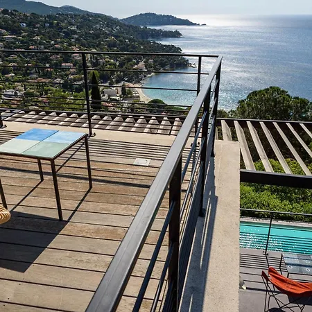Aquamarine 5 Star Classified With Amazing Sea View فيلة *